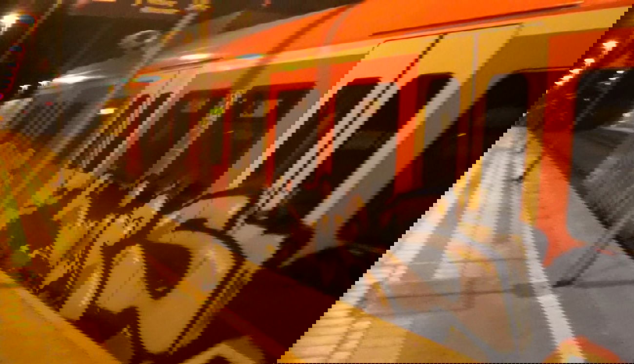 Graffiti Train in München - Photo by Karlstoast - zone, lais, lies (2014)