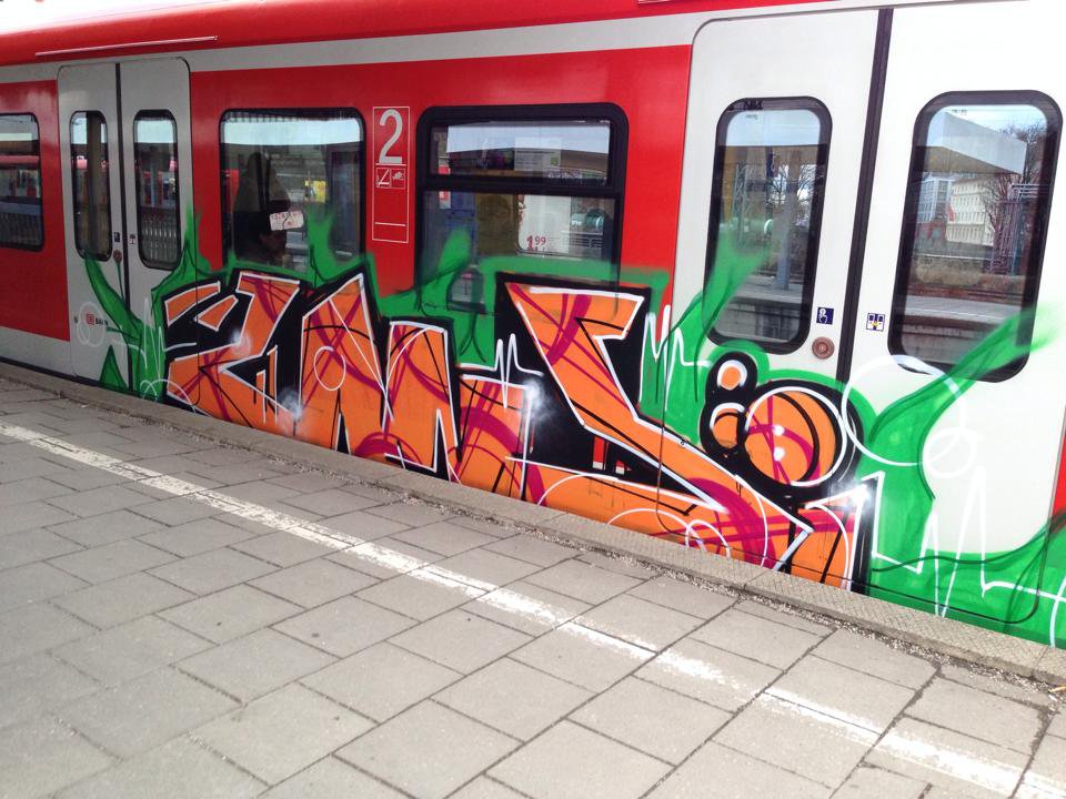 Graffiti Train in München - Photo by Karlstoast - gandi, ibk, 180 (2014)