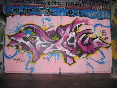 Graffiti Wall in Zurich - Photo by Karlstoast - zenak, zürich (2007)