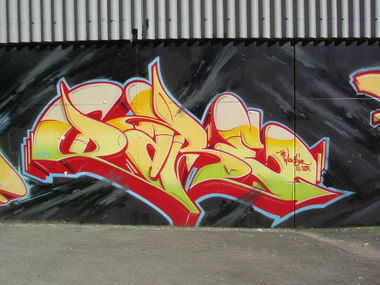 Graffiti Wall - Photo by Karlstoast - dare