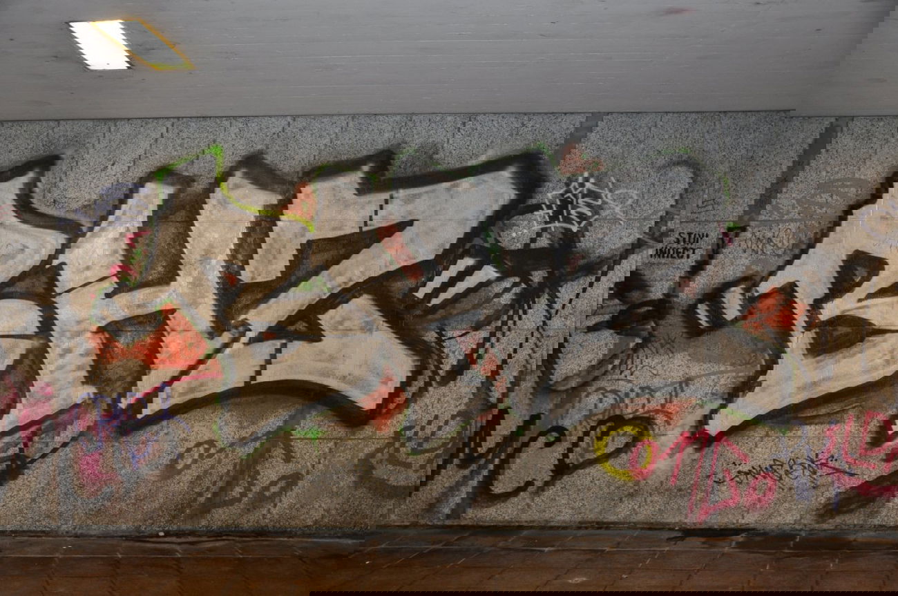Graffiti Bombing - Photo by Karlstoast - bhz, fte, ekser (20xx)