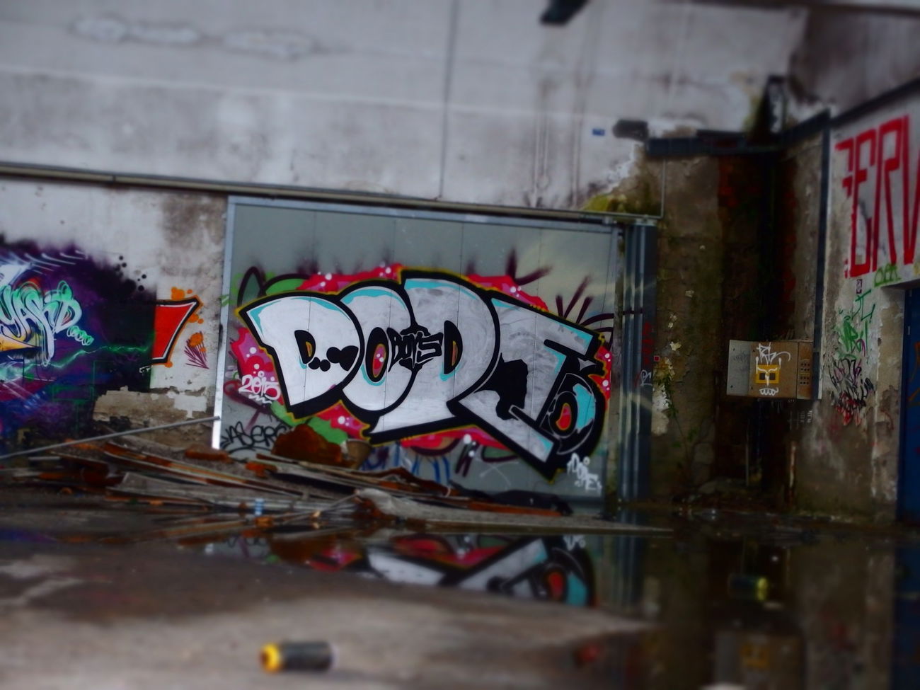 Graffiti Bombing - Photo by Karlstoast - dope, munich, dachau (2015)