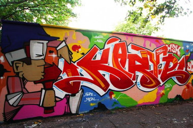 Graffiti Wall in Berlin - Photo by Karte - Karte, Volk, HSK