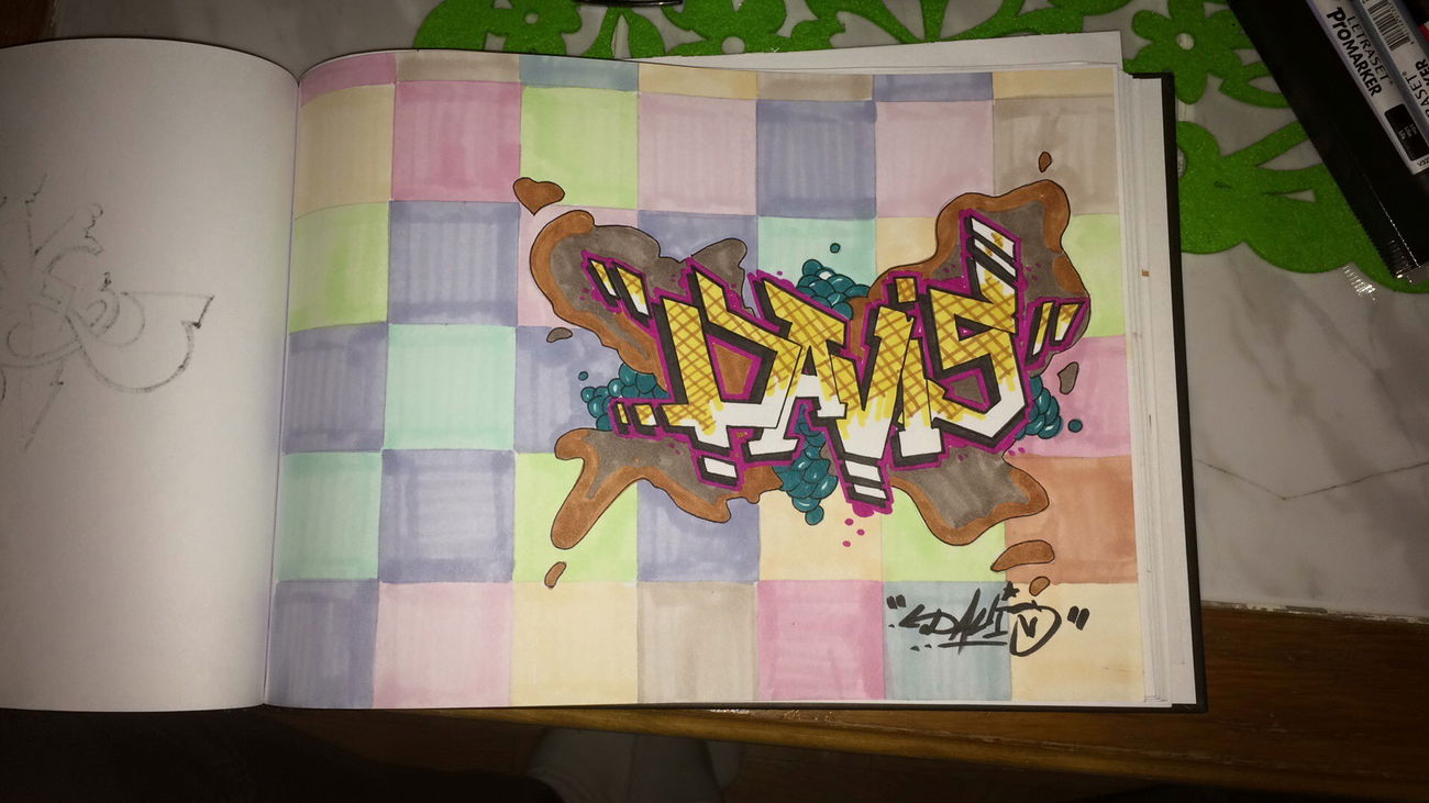 Graffiti Sketch - Photo by Kasne027