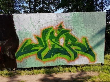 Graffiti Wall - Photo by Kastor495 - KSR