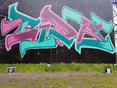 Graffiti Wall - Photo by Kastor495 - Bier