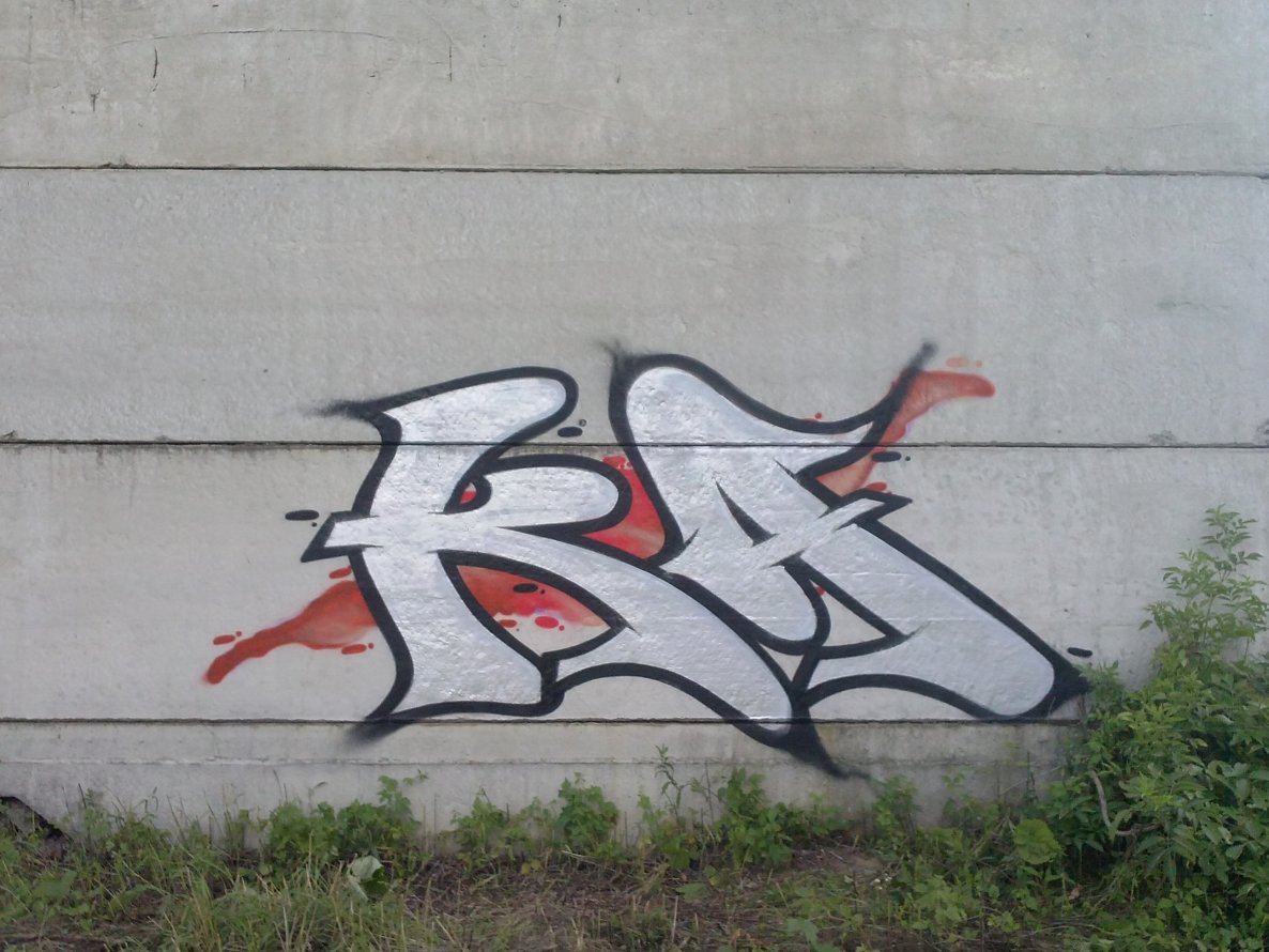 Graffiti Bombing - Photo by KasztiKasztan - KA