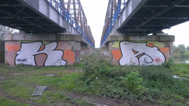 Graffiti Bombing - Photo by KasztiKasztan - KA