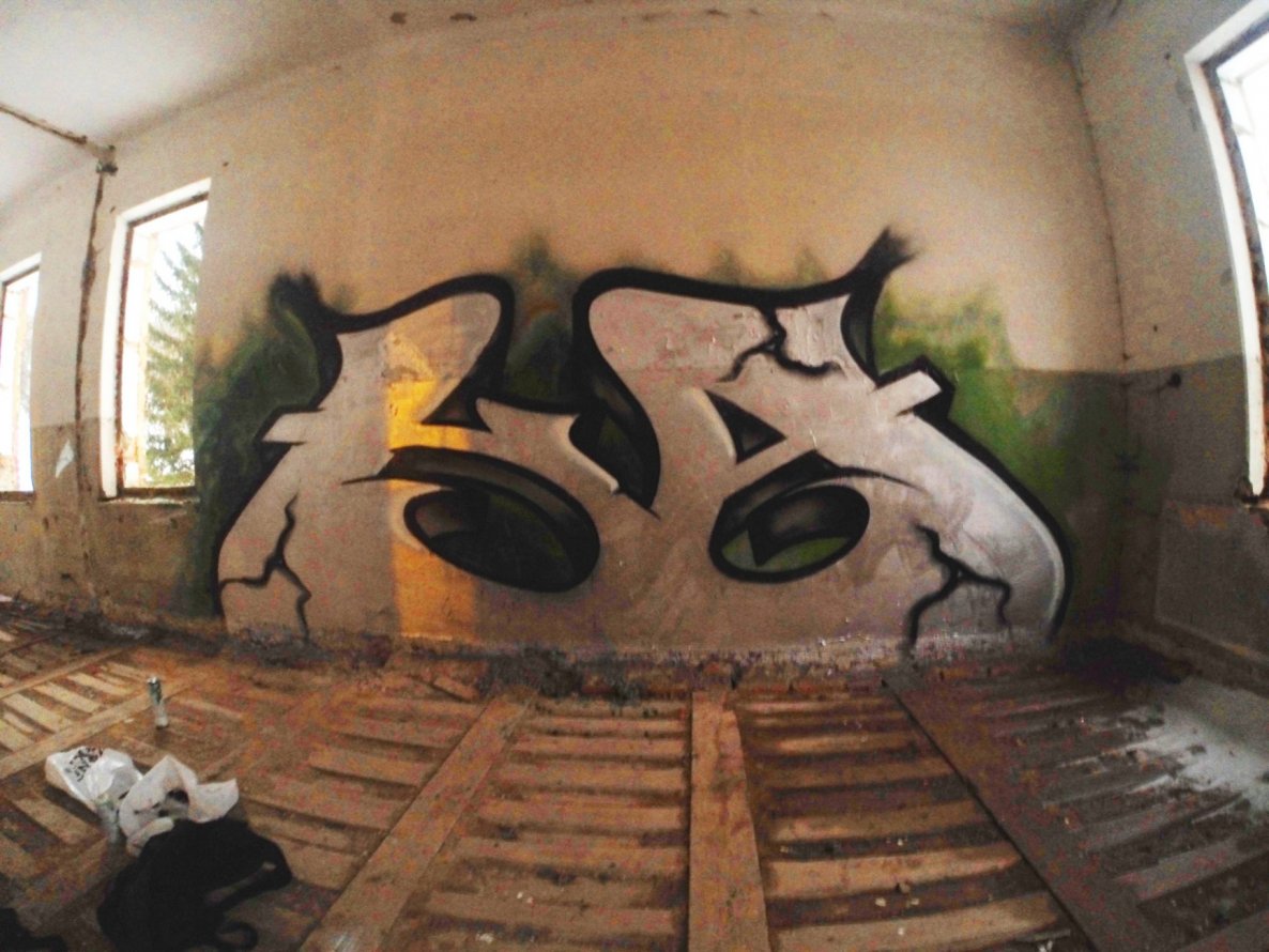 Graffiti Wall - Photo by KasztiKasztan - KA