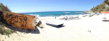 Graffiti Wall - Photo by KasztiKasztan - KA