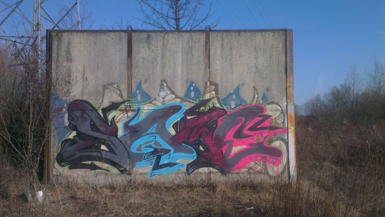 Graffiti Wall - Photo by KasztiKasztan - SAME, KA