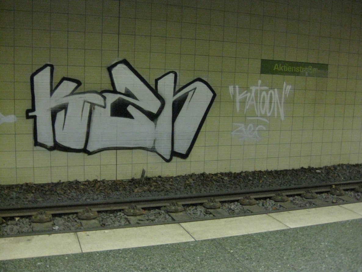 Graffiti Bombing - Photo by Katoon - Katoon, K2N