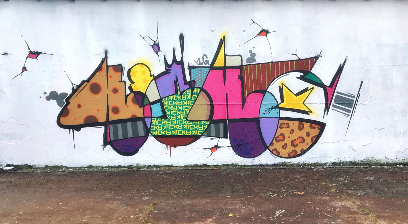 Graffiti Wall - Photo by Kderkillakickt