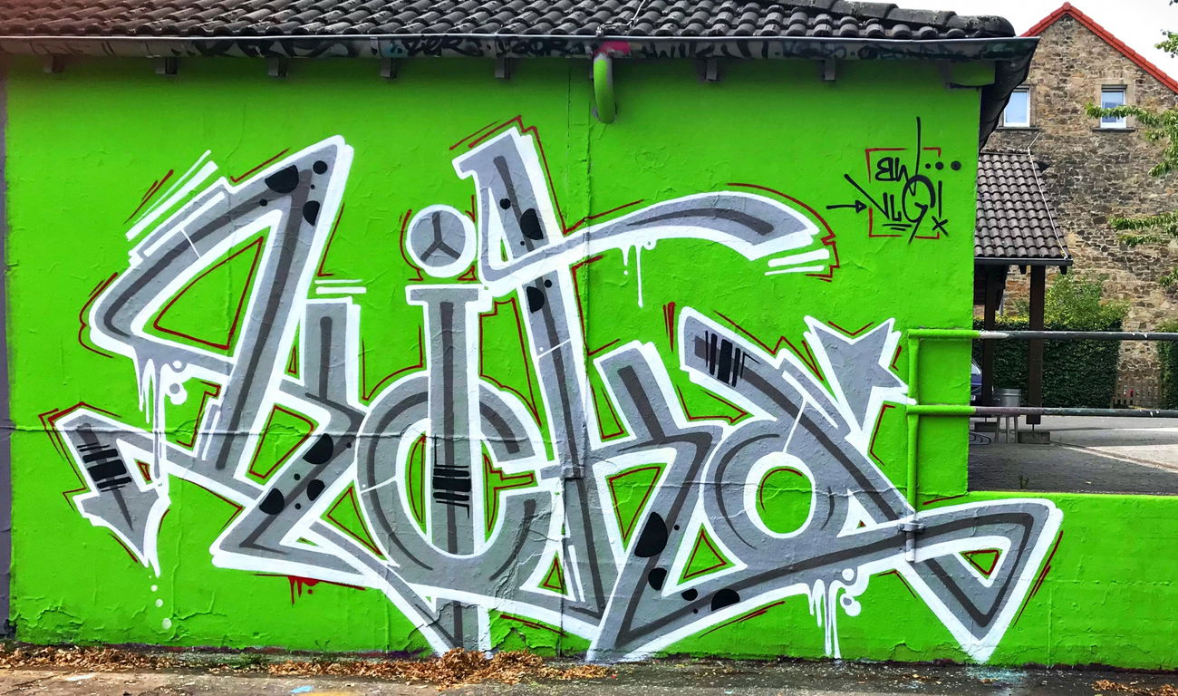 Graffiti Wall - Photo by Kderkillakickt