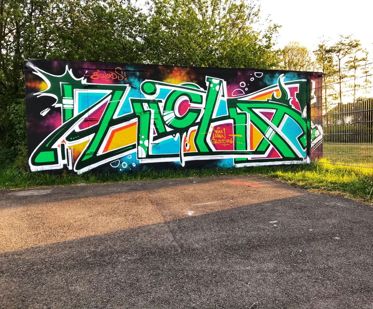 Graffiti Wall - Photo by Kderkillakickt - kickaderkickastreetpinsgraffiti