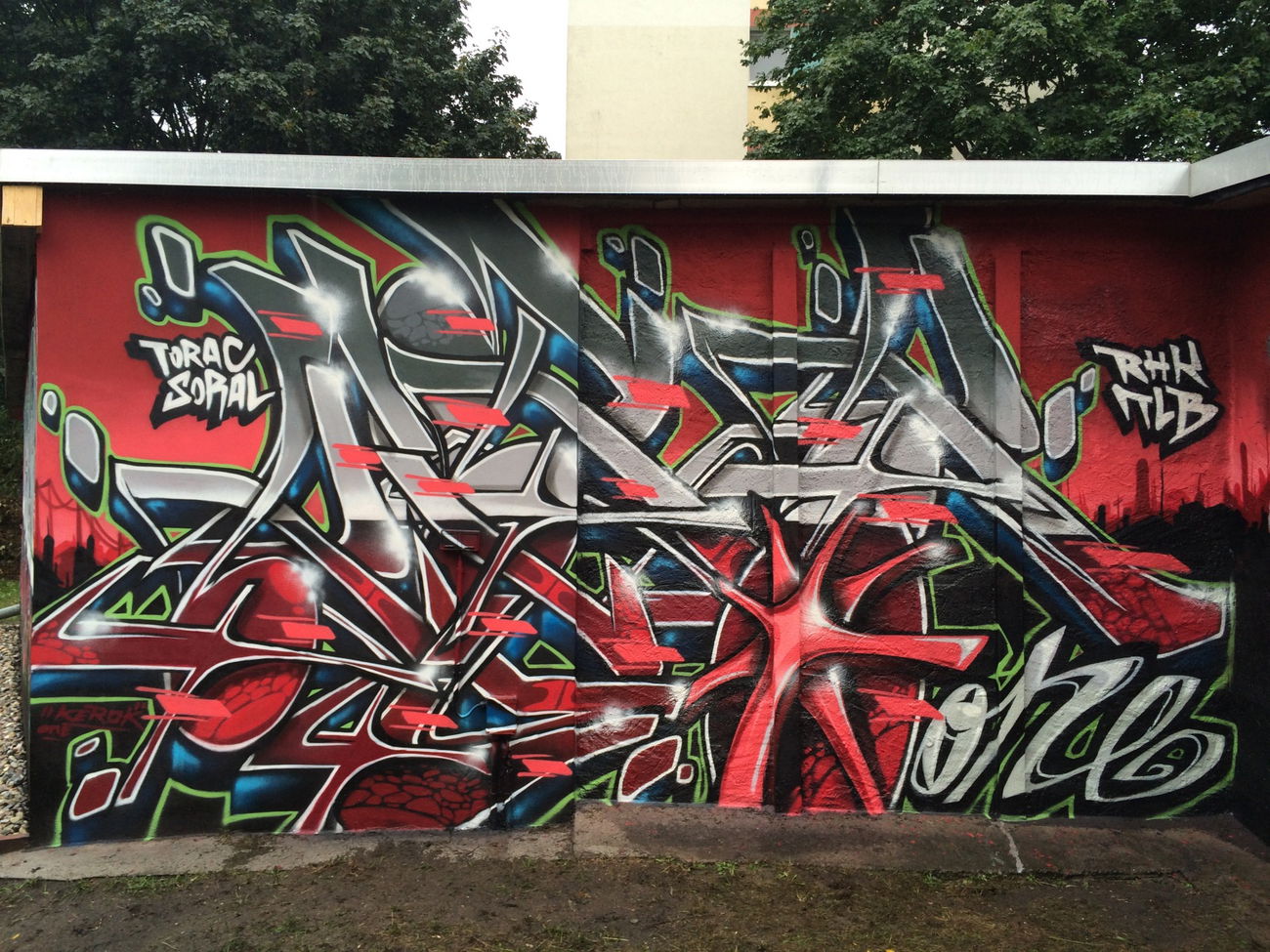 Graffiti Wall - Photo by Kerock - KEROK, TLB, RHK (2014)