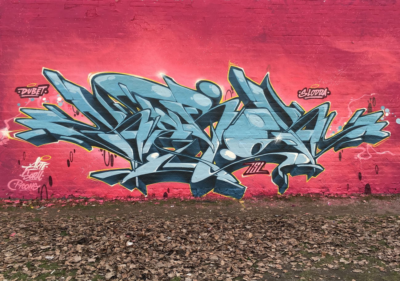 Graffiti Wall - Photo by Kerock - Kerock, TLB, RHK (2017)