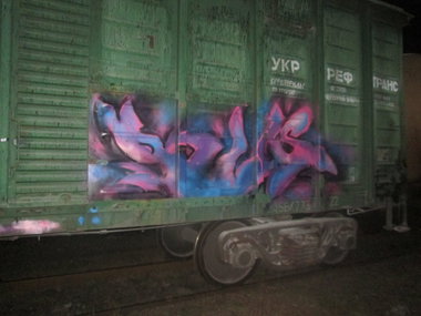 Graffiti Train - Photo by Kers - kers, bus (2013)