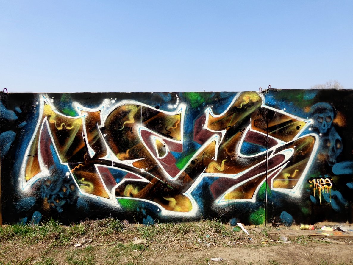 Graffiti Wall - Photo by Kes - kes, pasha, kes