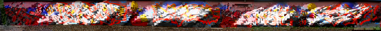 Graffiti Wall - Photo by Kest - kasino, disco, kaze (2009)
