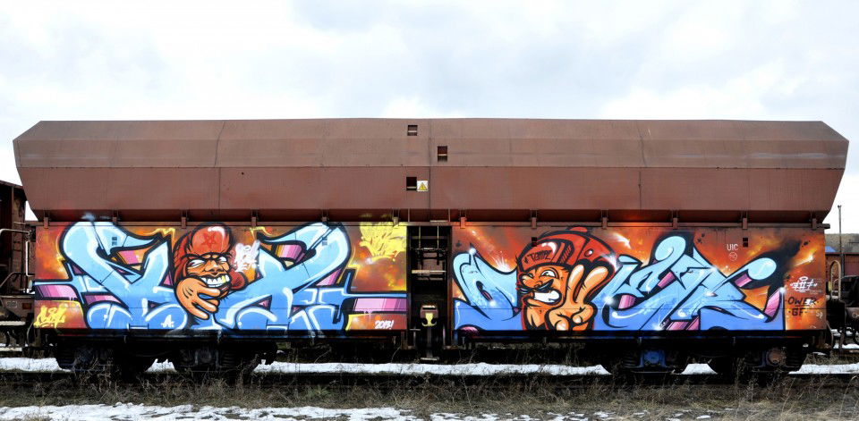 Graffiti Train in Poland - Photo by Ket124 - KET124, OGRYZ, OVER (2013)