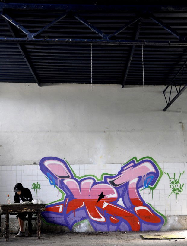 Graffiti Bombing in Poland - Photo by Ket124