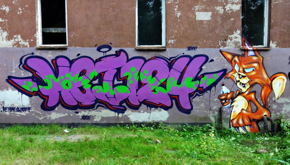 Graffiti Wall - Photo by Ket124