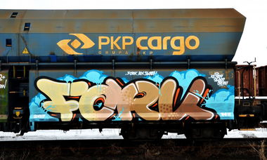 Graffiti Train - Photo by Ket124 (2013)