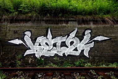 Graffiti Bombing - Photo by Ket124 (2013)