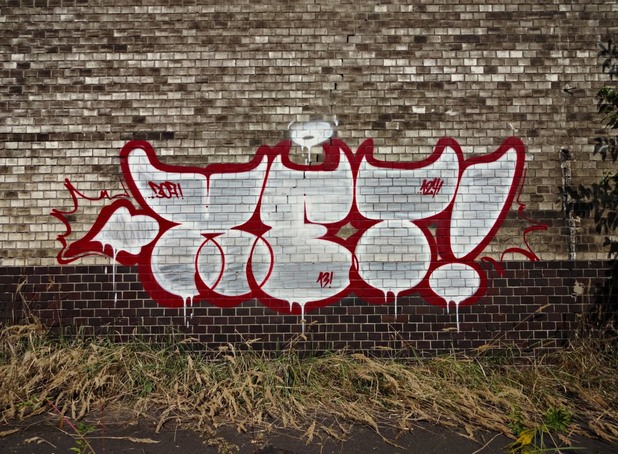 Graffiti Bombing - Photo by Ket124 (2013)