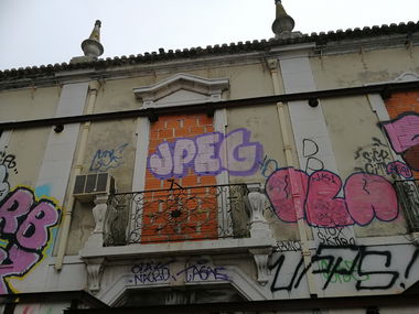 Graffiti Bombing in Lissabon - Photo by Kico_one - Lissabon, Portugal, Lisboa