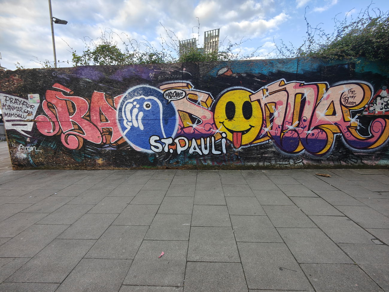 Graffiti Wall - Photo by Kico_one