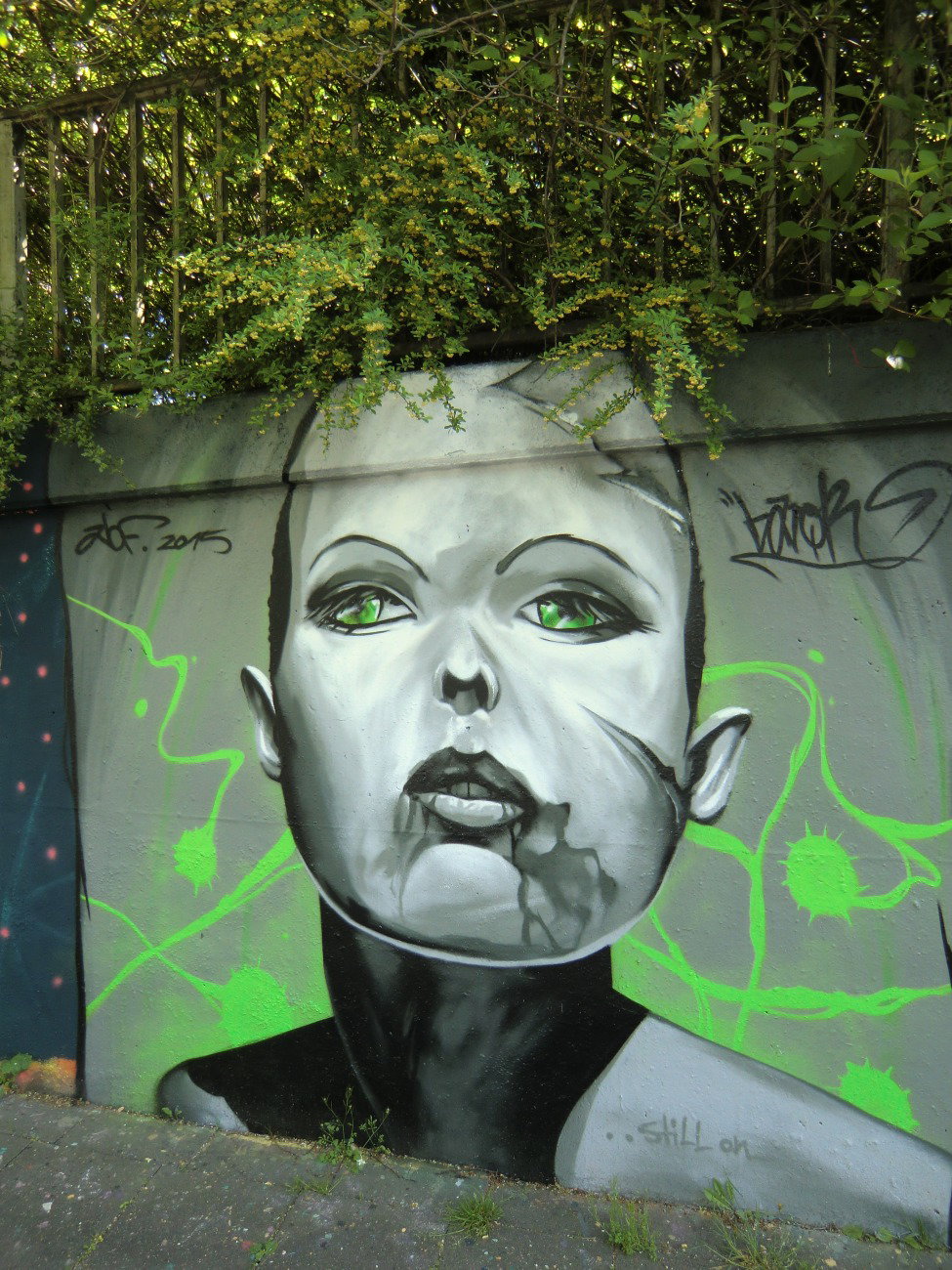 Graffiti Wall in Auf Der Donau Essen - Photo by Kico_one - Reys, PS, Essen (2015)