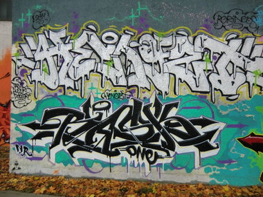 Graffiti Wall in Dachau - Photo by Kico_one - Hengzt, Rask (2011)