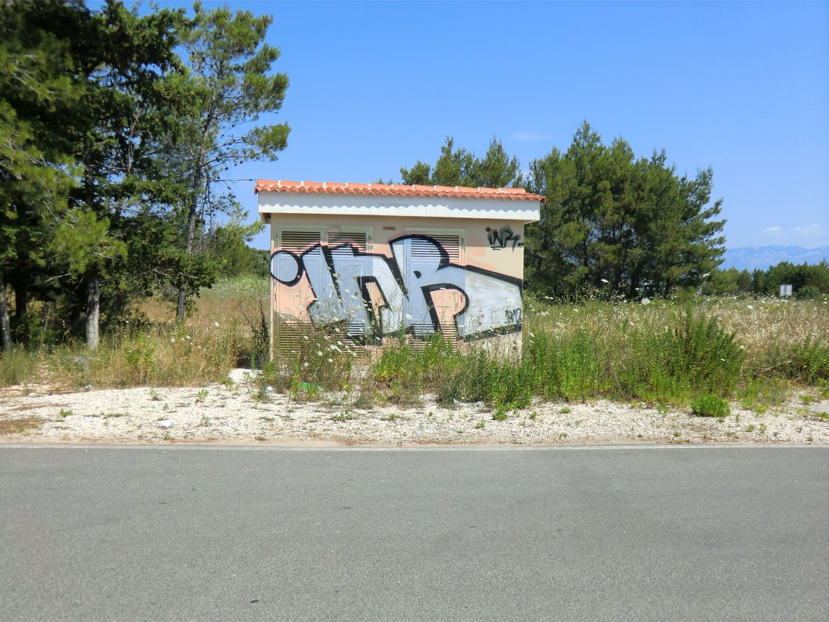 Graffiti Bombing in Zaton - Photo by Kico_one - Inr