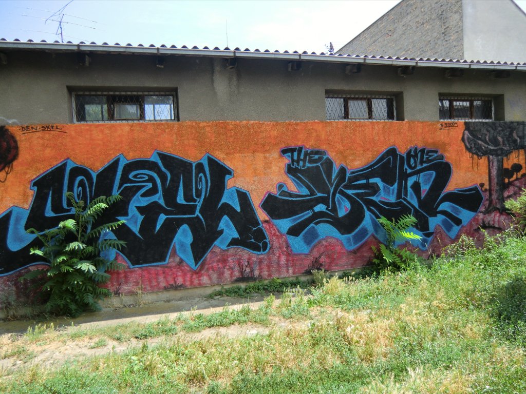 Graffiti Wall in Osijek - Photo by Kico_one - Skel, Den (2009)