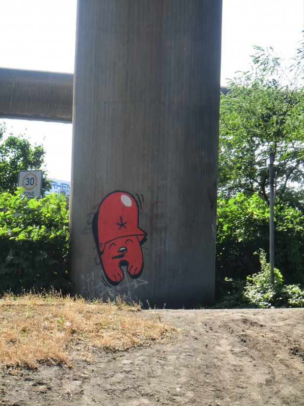 Graffiti Wall in Essen - Photo by Kico_one - Flying, Förtress (2013)