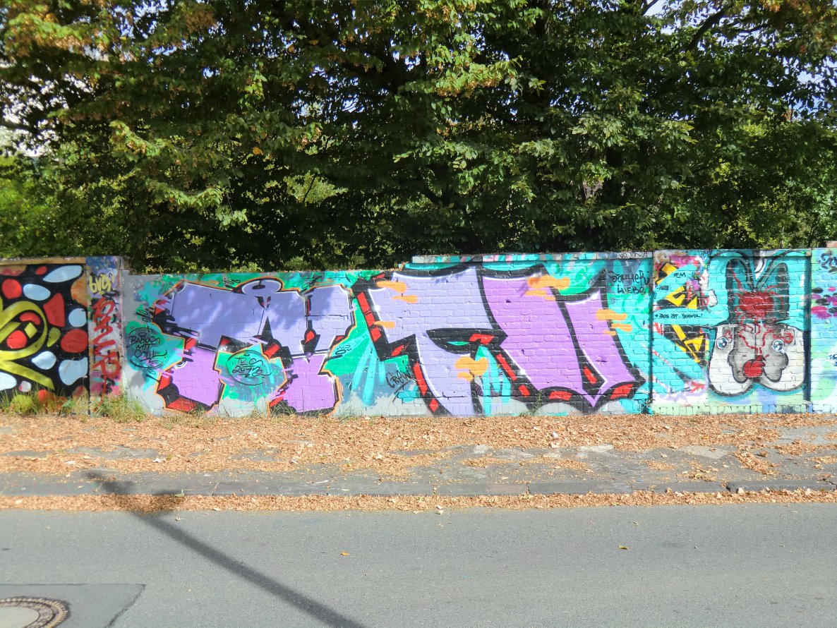 Graffiti Wall in Essen - Photo by Kico_one - TV