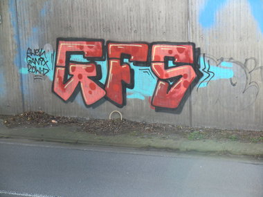 Graffiti Bombing in Essen - Photo by Kico_one - Gfs