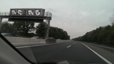 Graffiti Bombing in Essen - Photo by Kico_one - Acab