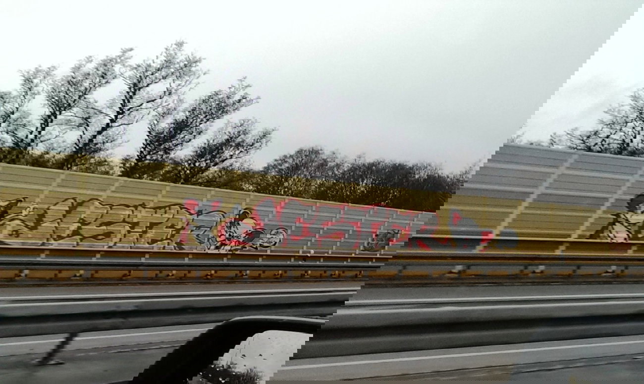 Graffiti Bombing in Niederkrüchten - Photo by Kico_one