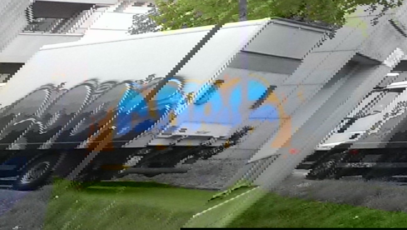 Graffiti Bombing in Essen - Photo by Kico_one - Goes (2014)