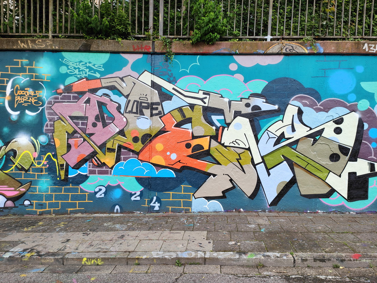 Graffiti Wall in Essen - Photo by Kico_one - Essen, Dfens, Topnotch (2024)