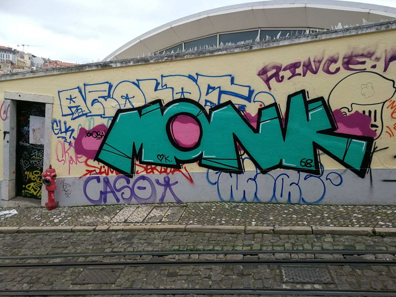 Graffiti Bombing in Lissabon - Photo by Kico_one - Lissabon, Portugal, Lisboa