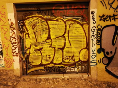 Graffiti Bombing in Lissabon - Photo by Kico_one - Lissabon, Portugal, Lisboa