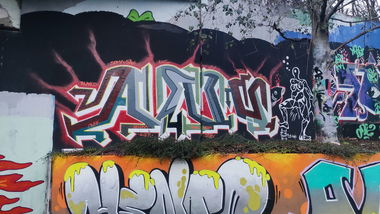 Graffiti Wall in Bochum - Photo by Kico_one - Any, Eier