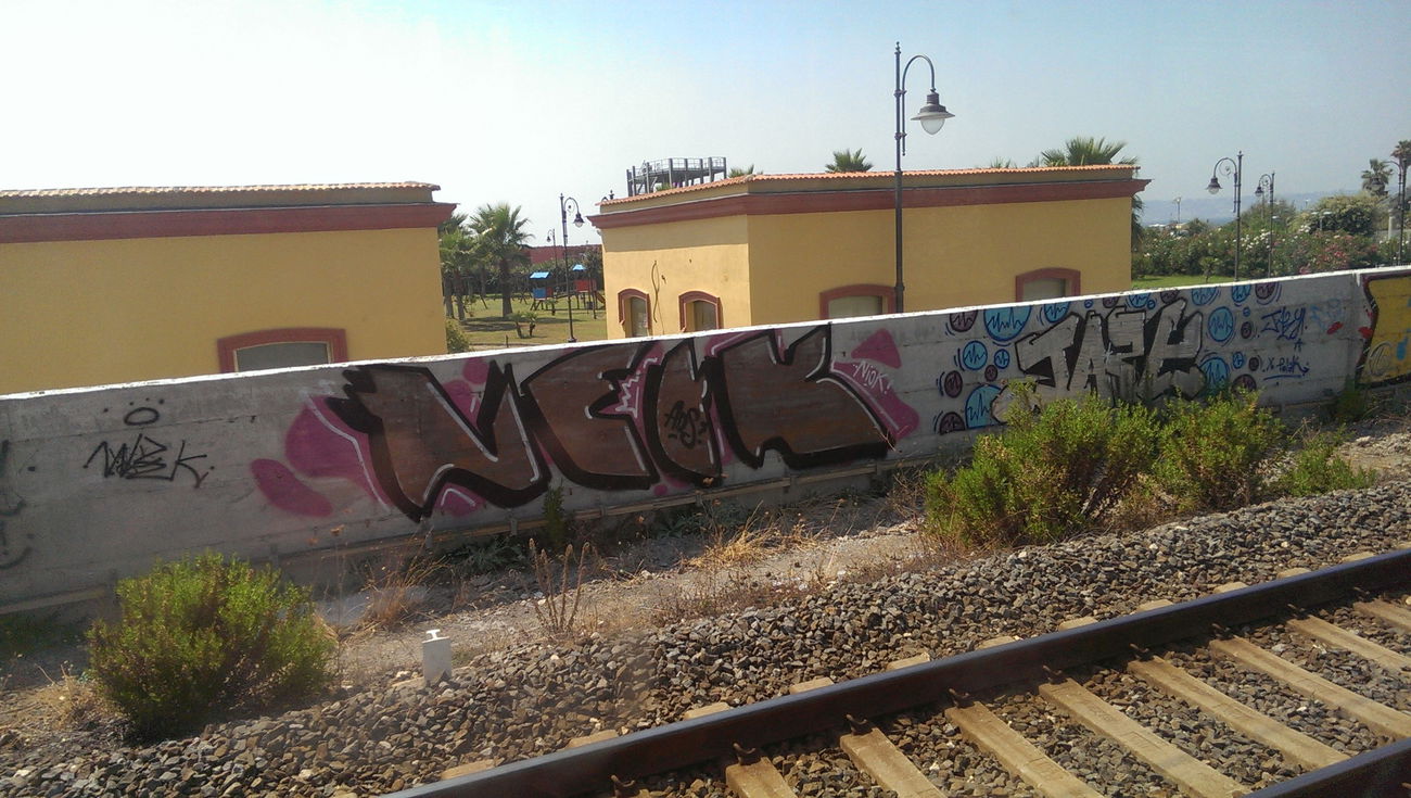 Graffiti Bombing in Pisa - Photo by Kico_one - Pisa, Italy