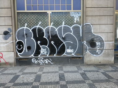 Graffiti Bombing in Prague - Photo by Kico_one - Prague, Praha