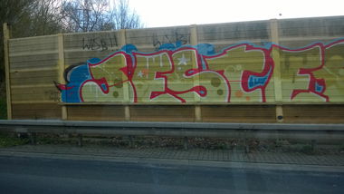 Graffiti Bombing in A52,Mönchengladbach - Photo by Kico_one - A52, Jester