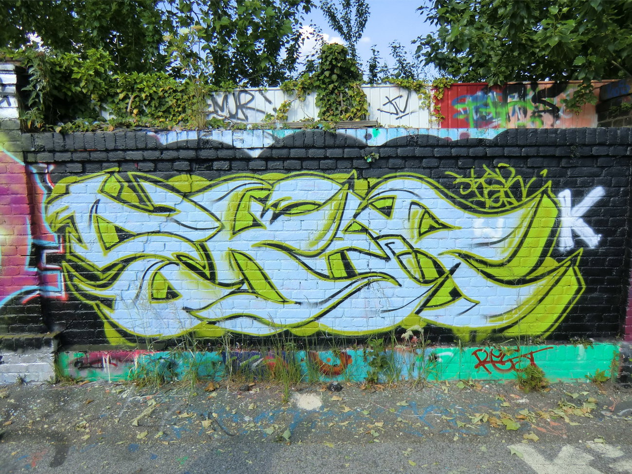Graffiti Wall in Essen - Photo by Kico_one - Essen, Zollstrassse, Sker (2015)